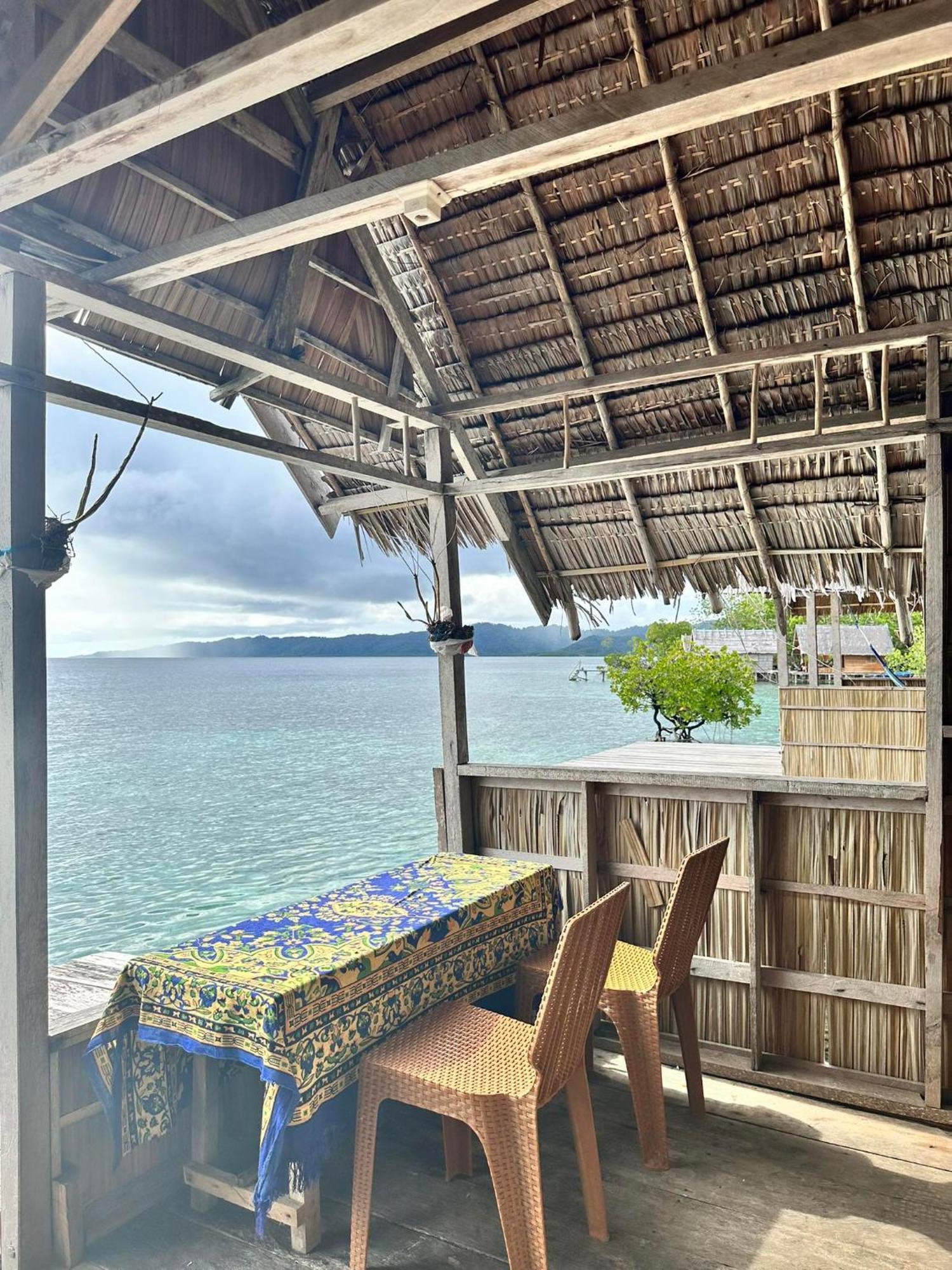 Nyanse Homestay - Raja Ampat Besir Zewnętrze zdjęcie