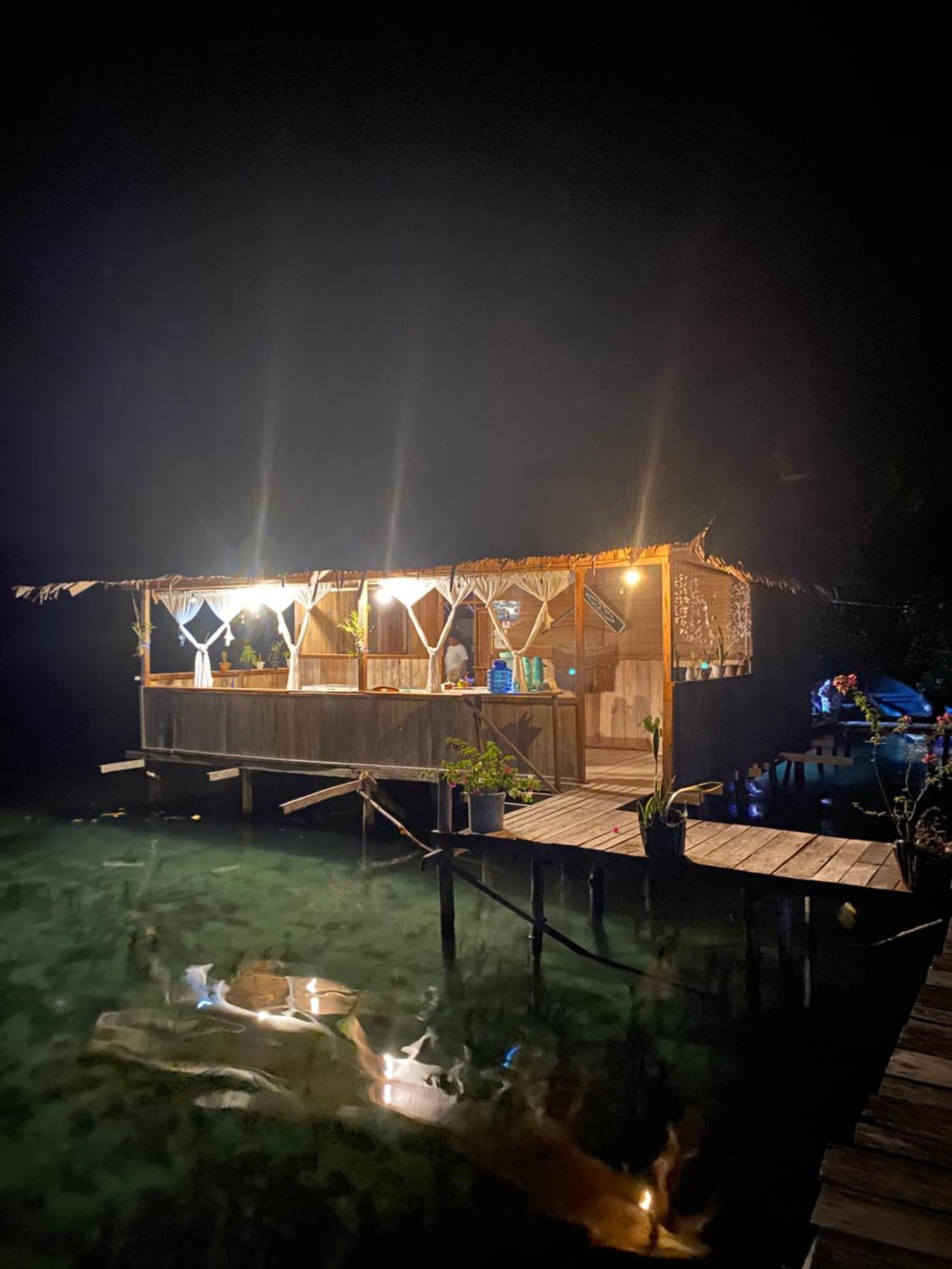Nyanse Homestay - Raja Ampat Besir Zewnętrze zdjęcie